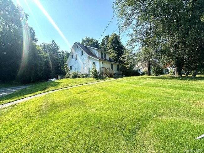 Primary Photo - 2187 NY-302