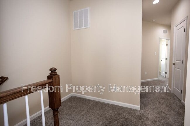 Building Photo - 7408 Brunson Cir