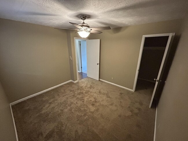Building Photo - 3210 Tallywood Dr