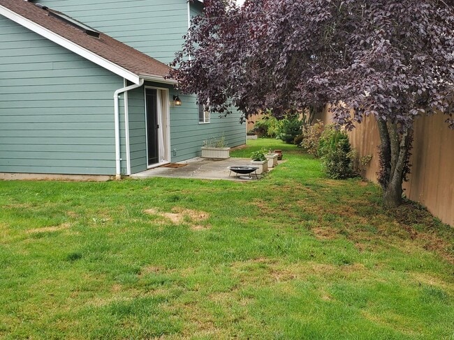 Building Photo - 3 Bd., 2.5 Ba. home in NE Bellingham near ...