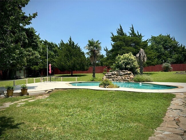 Building Photo - 2610 Jakes Ct