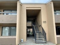 Building Photo - 5333 Vineland Rd