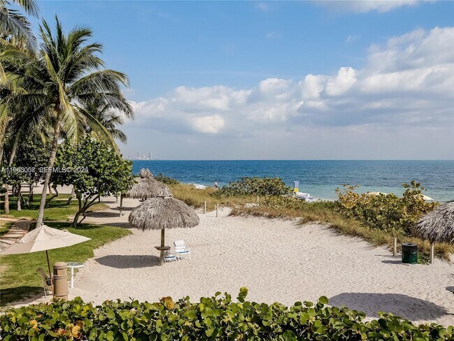 Building Photo - 1111 Crandon Blvd