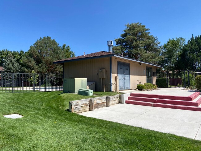 Building Photo - Adorable Bristle Branch Condo on Sparks