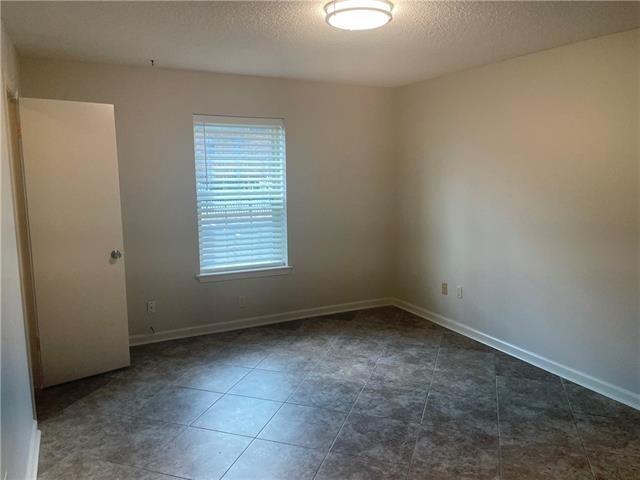 Building Photo - 2700 Whitney Pl