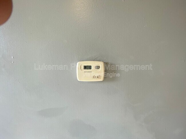 Building Photo - 1502-1506 S Burdick St