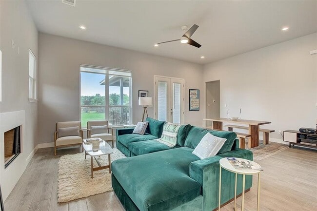 Building Photo - 121 Naalehu Ct