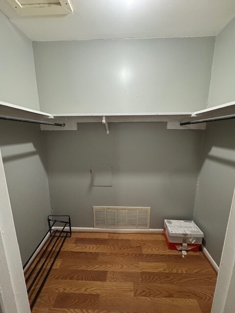 Building Photo - 3809 Spring Holw