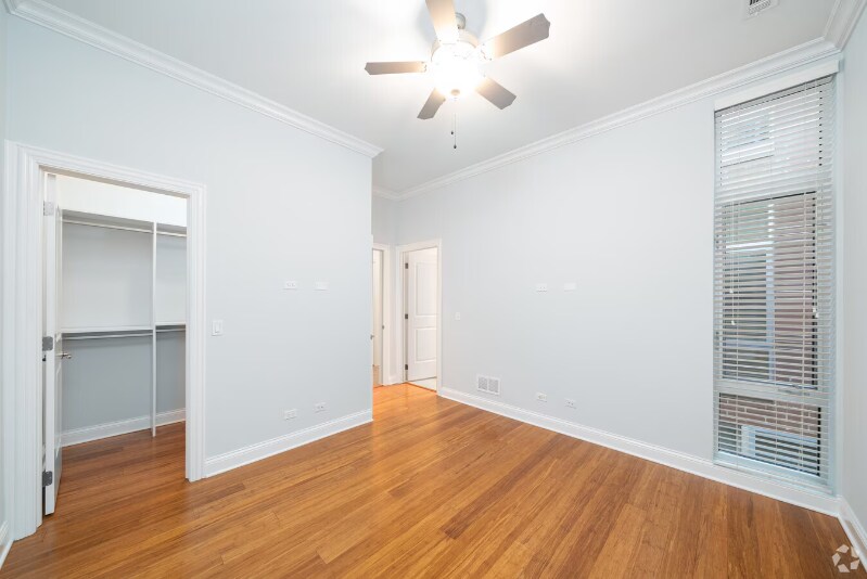 Building Photo - 1046 W Monroe St