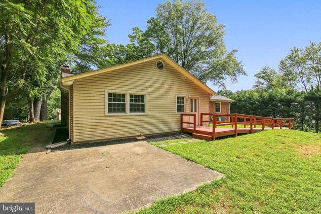 Building Photo - 11834 Goya Dr