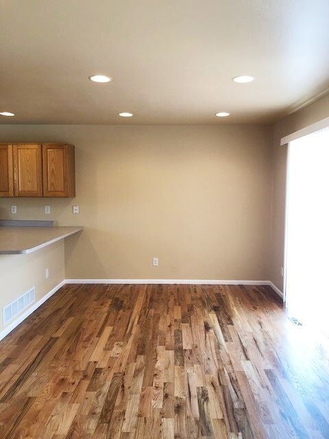 Building Photo - 3 br, 2.5 bath House - 2242 Jeanette Way
