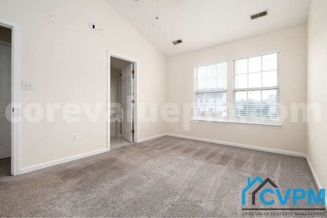 Building Photo - 255 Seneca Terrace