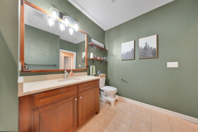 Building Photo - 110 Trotter Rd