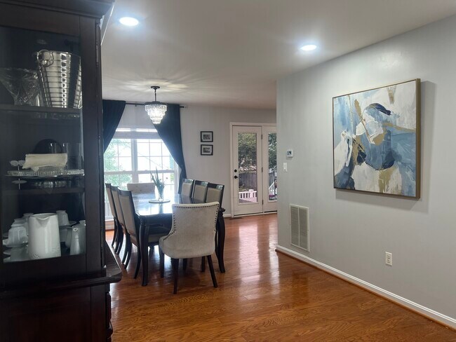 Building Photo - 3238 Mountain Laurel Loop