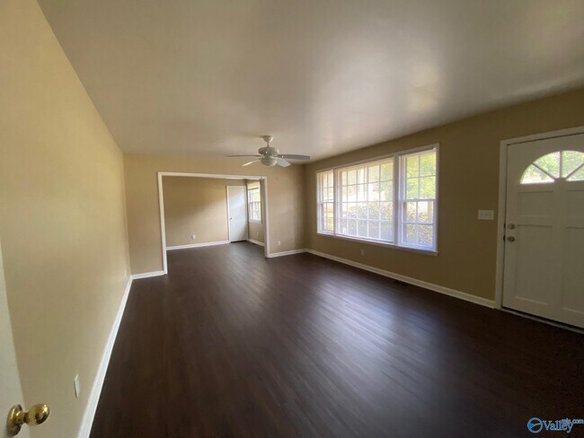 Building Photo - 6504 Whitesburg Dr