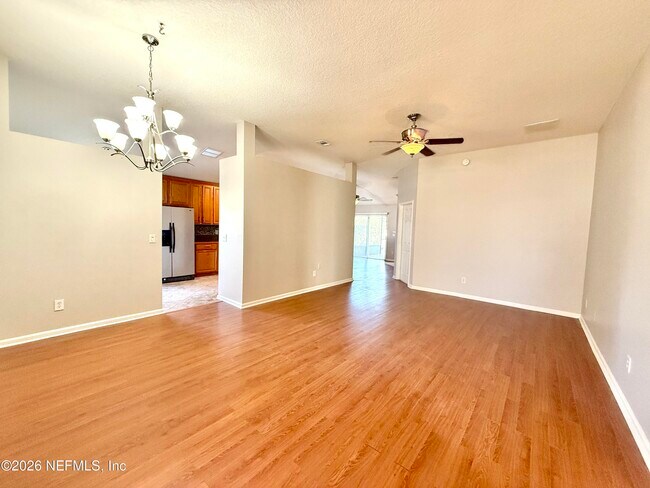 Building Photo - 1701 Covington Ln