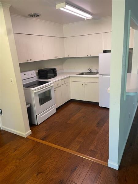 Building Photo - 1009 Sanlin Dr