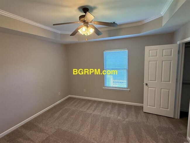 Building Photo - 3 BD, 2 BA, home in Jacksonville