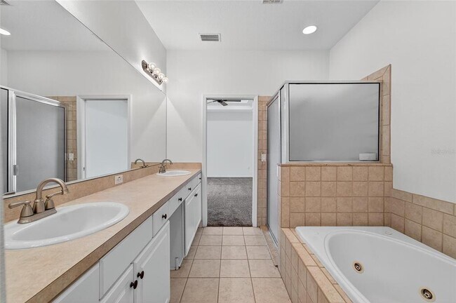 Building Photo - 209 Sela Cove Cir