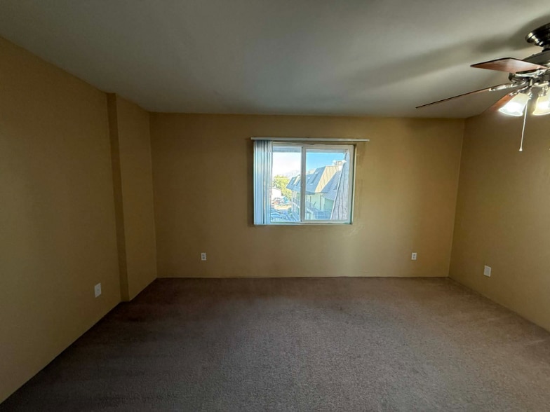 Building Photo - 931 N Euclid Ave