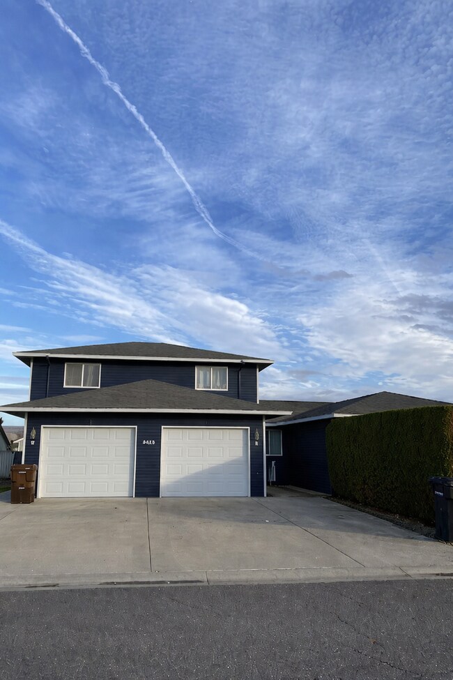 Building Photo - Hug3413(CWP)