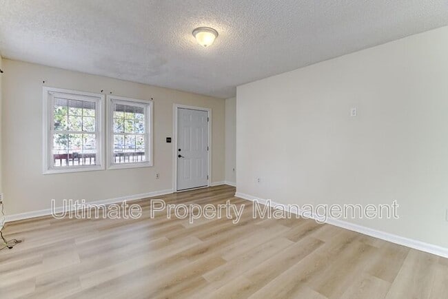 Building Photo - 1314 Dock St