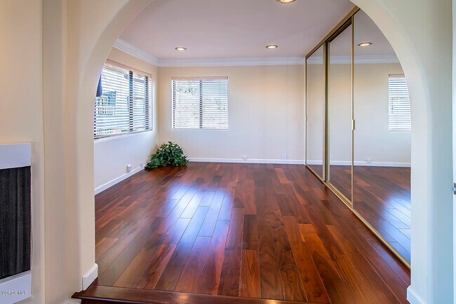 Building Photo - 2399 Windward Cir