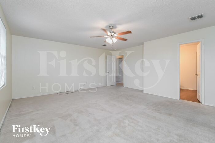 Building Photo - 1204 McMillen Dr