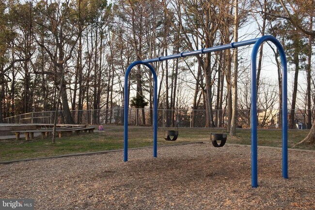 Building Photo - 4859 S 28th St