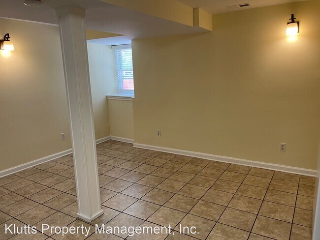 Building Photo - 2 br, 1 bath House - 340 Hollis Road