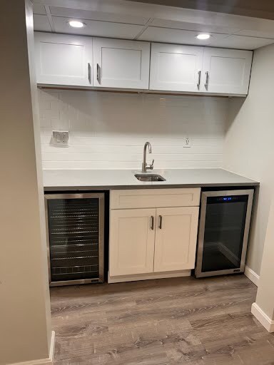Building Photo - 12-14 Richardson Unit 1