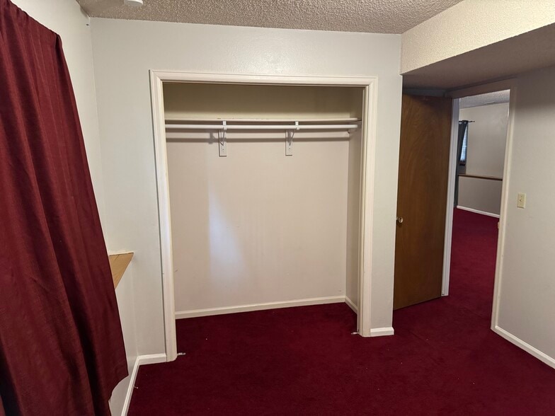 Building Photo - 4039 Cooke Dr