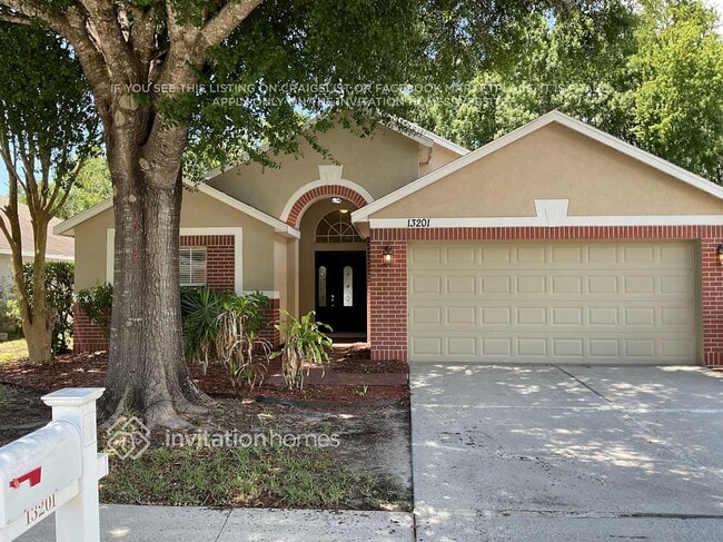 Building Photo - 13201 Old Florida Cir