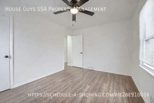 Building Photo - 11409 E 31st St S