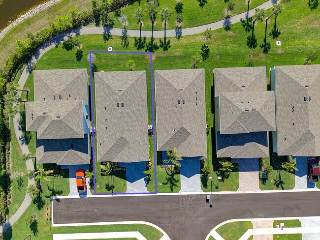 Building Photo - 13421 Brotherhood Wy