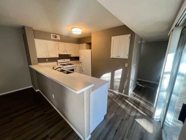 Building Photo - 2251 Wigwam Pkwy