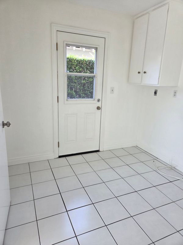 Building Photo - 14671 Kimberly Cir