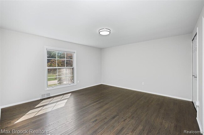 Building Photo - 2601 Lamplighter Ln