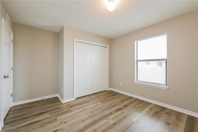 Building Photo - 2910 36th St SW