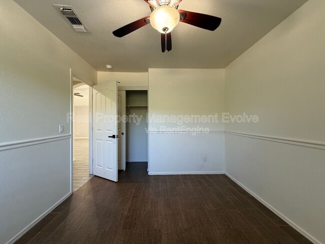 Building Photo - 3085 N 87th Pl