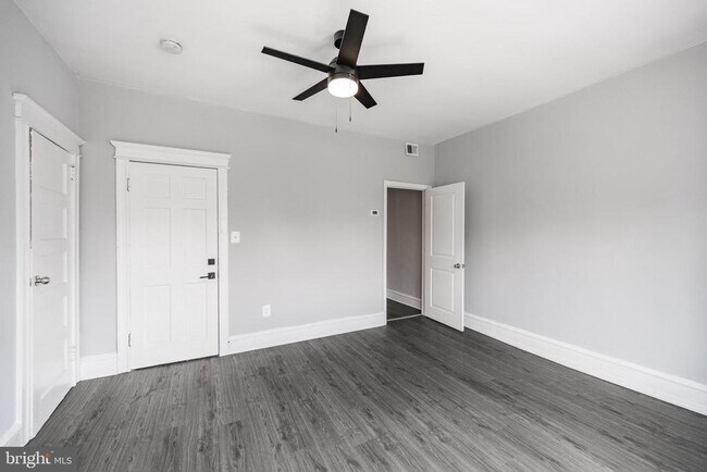Building Photo - 5847 Willows Ave