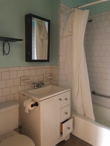 Building Photo - 29 Spring Garden St