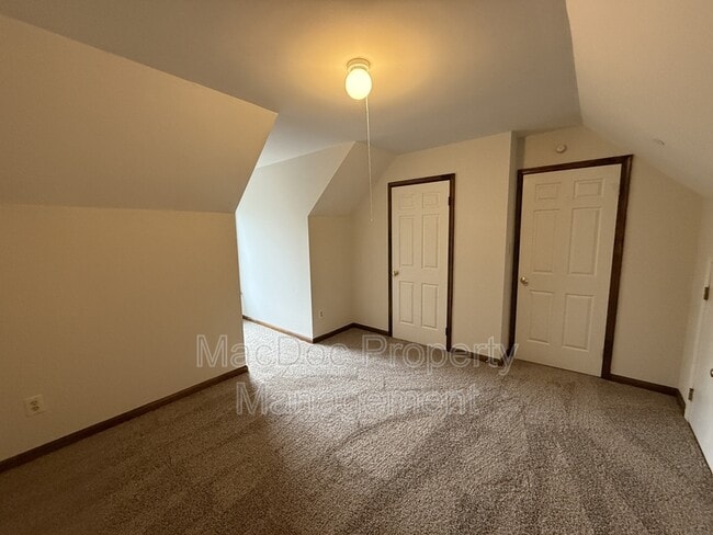 Building Photo - 10717 S Jamie Pl