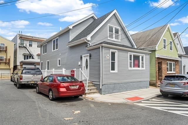 Building Photo - 1 Sisson Ct