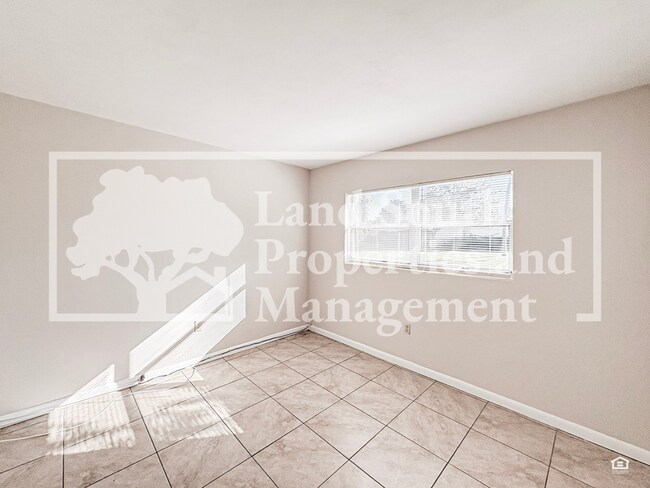 Building Photo - 1218 Sunset Ave