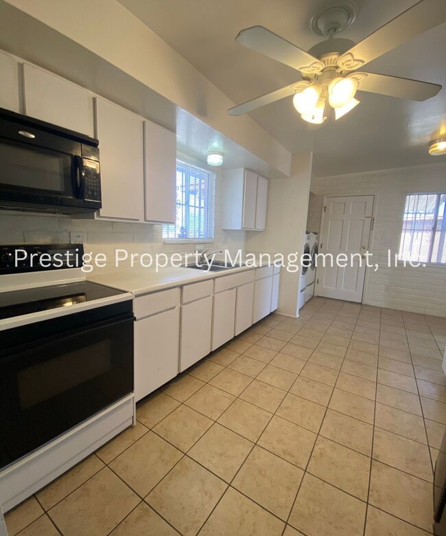 Building Photo - East Side Living Offering, Comfort & Conve...