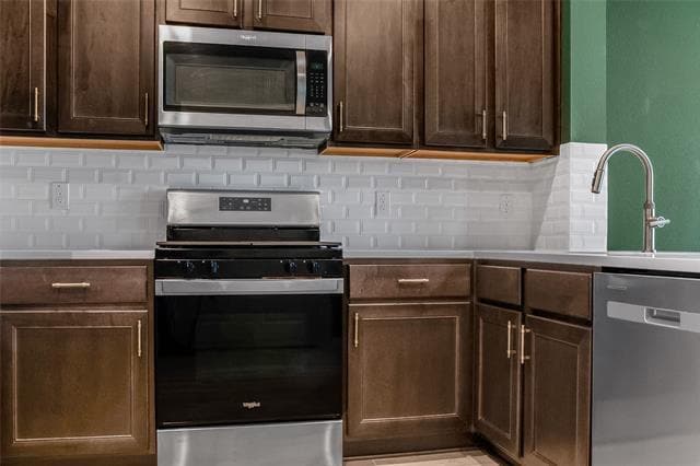 Building Photo - 3730 Malibu Dr