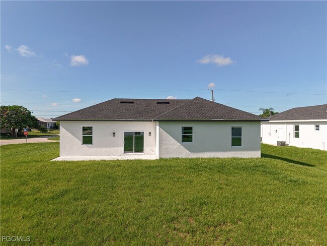 Building Photo - 5001 Bywood St