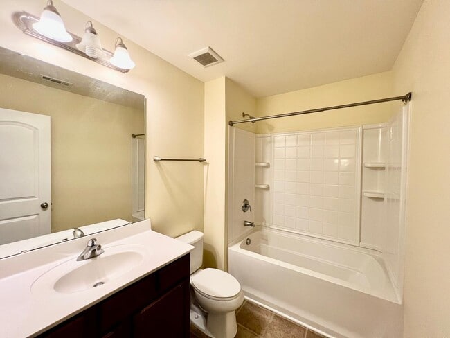 Building Photo - 7111 Adare Mews Rd