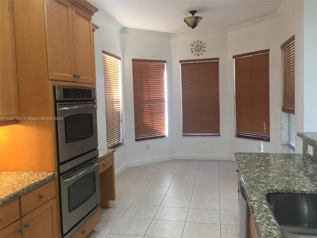 Building Photo - 17373 SW 47th Ct